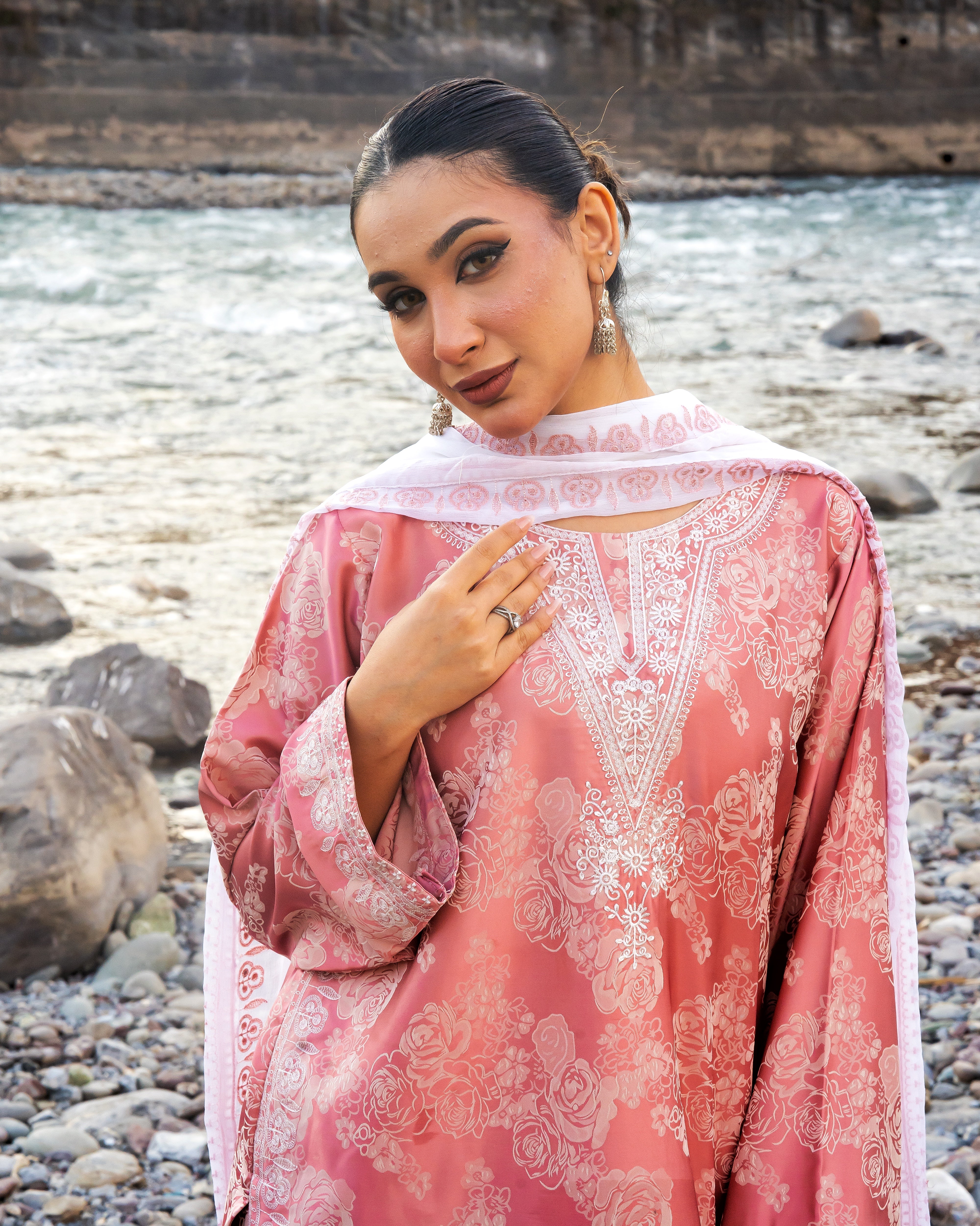 Tea Pink Shalwar and Qameez with White Dupatta - 3 Pc