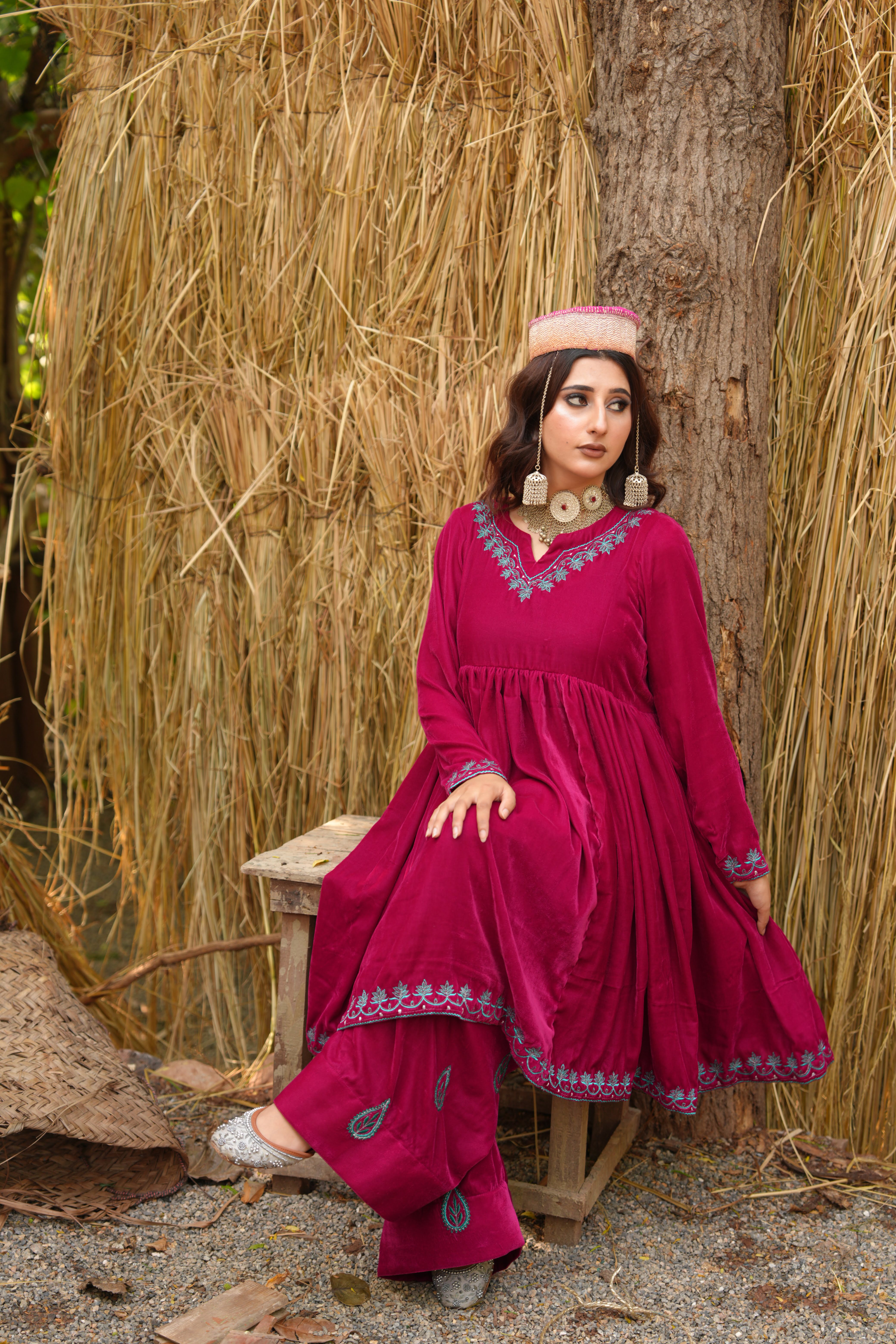 Velvet Radiance – Shocking Pink 2 Pc Embroidered Ensemble