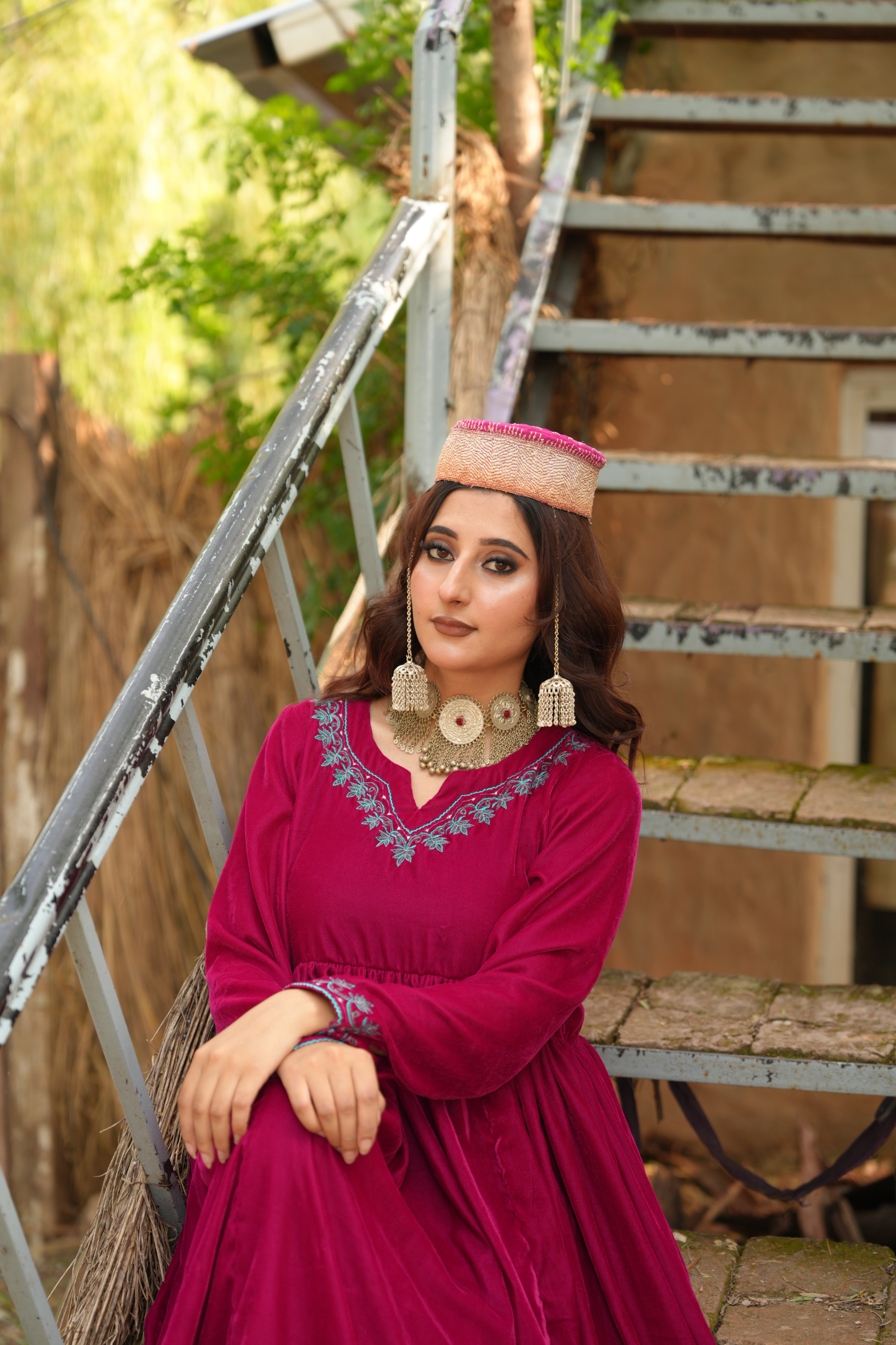 Velvet Radiance – Shocking Pink 2 Pc Embroidered Ensemble