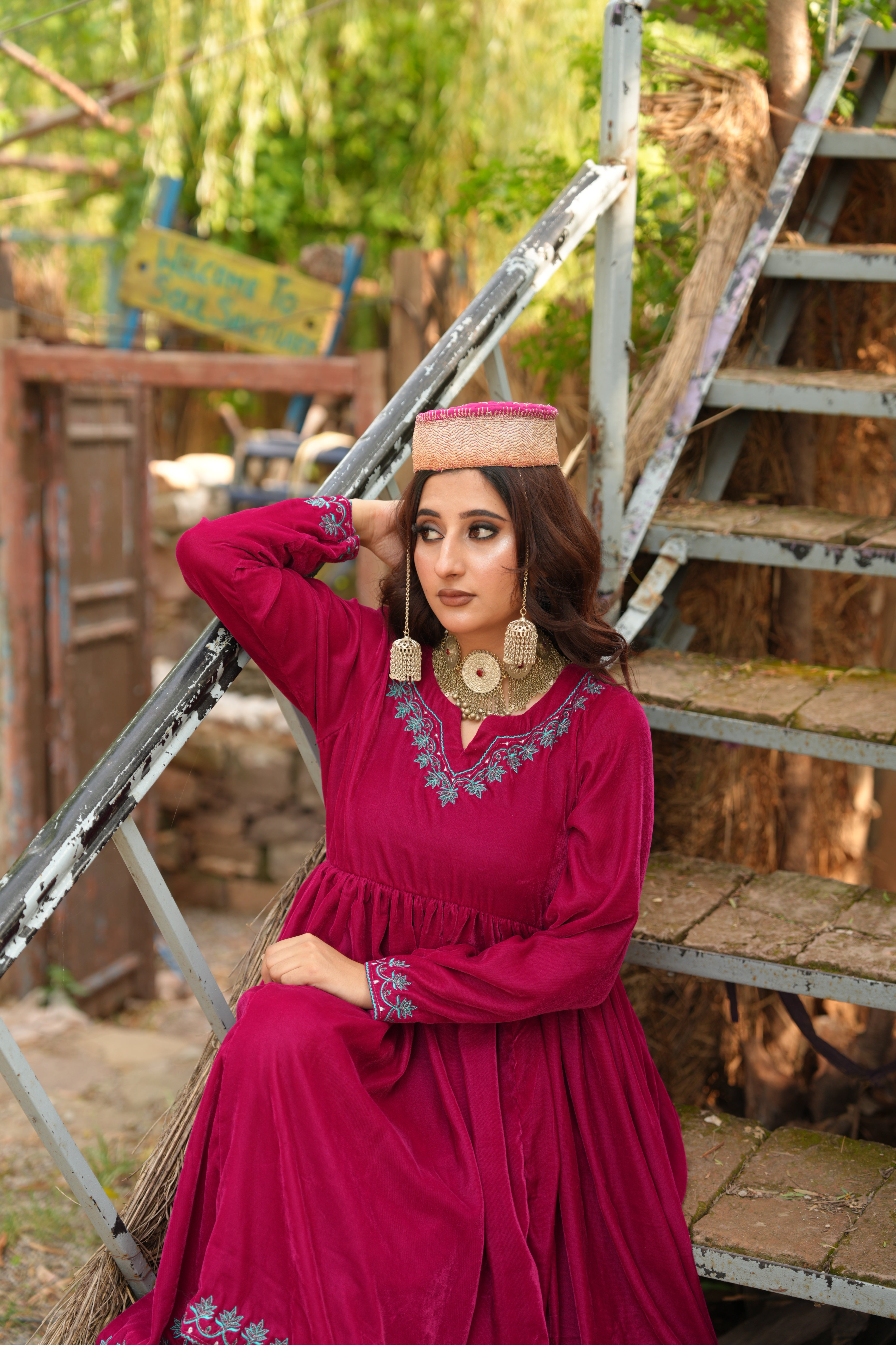 Velvet Radiance – Shocking Pink 2 Pc Embroidered Ensemble