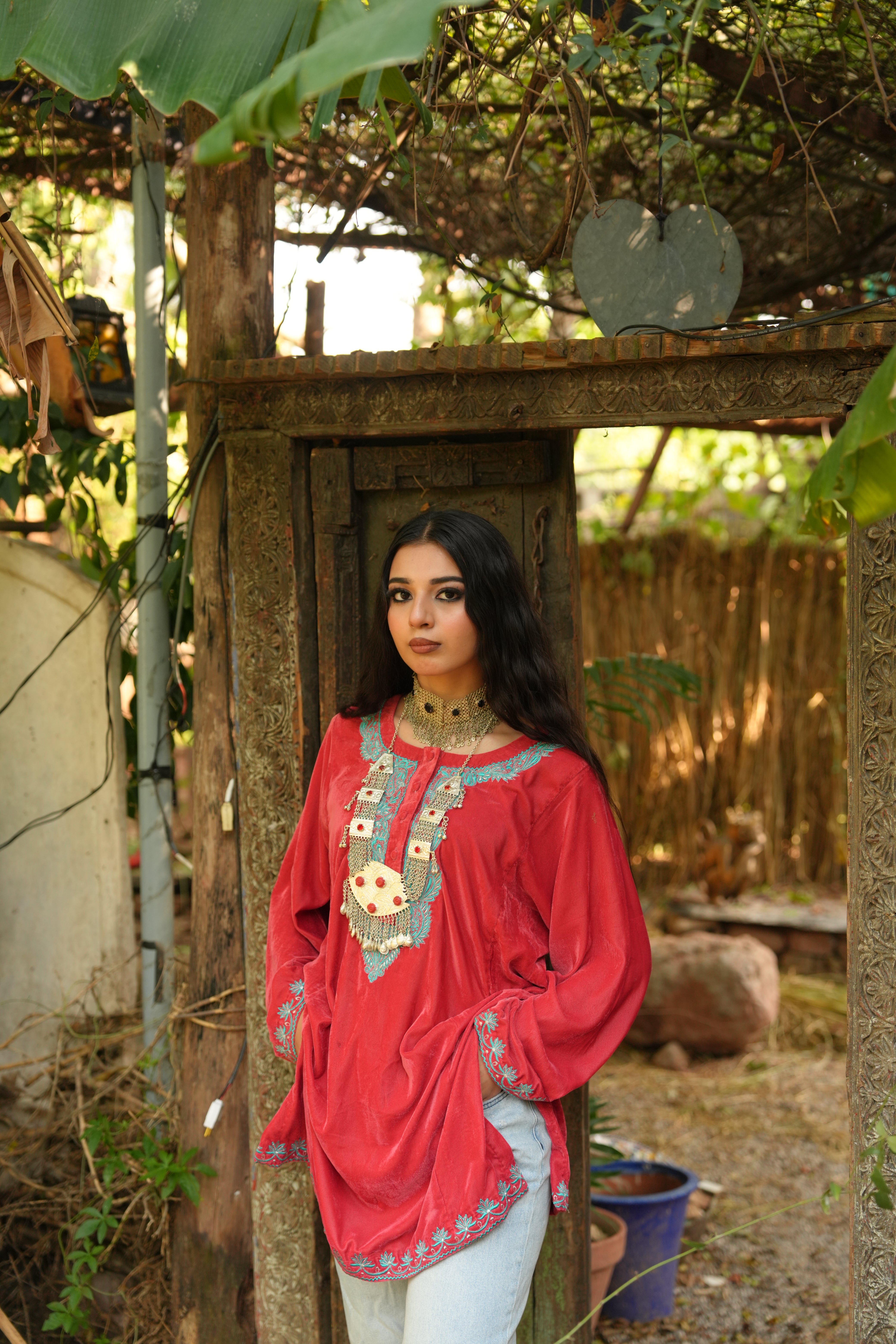 Georgia Peach Velvet Charm – 1 Pc Embroidered Kashmiri Phiran