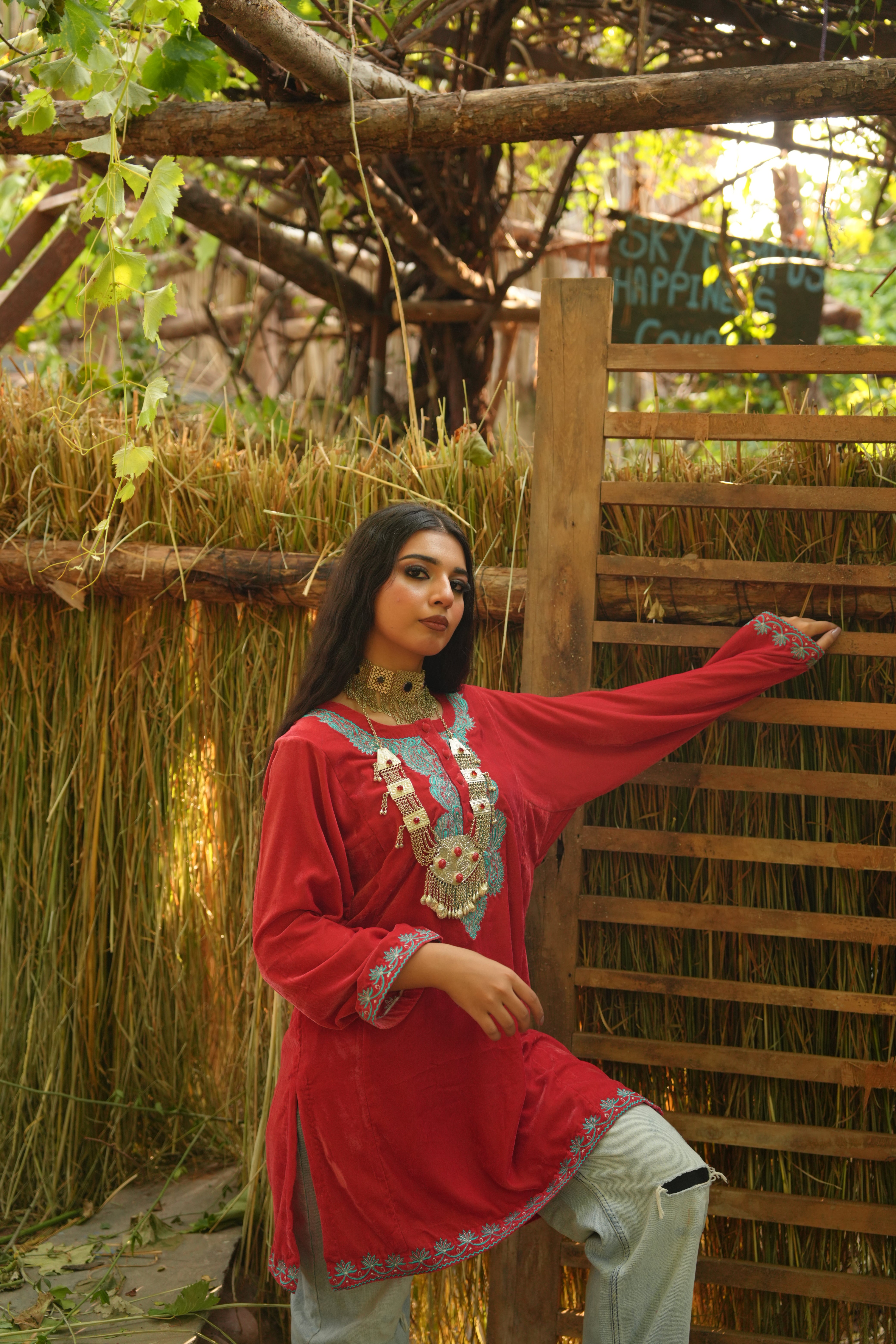 Georgia Peach Velvet Charm – 1 Pc Embroidered Kashmiri Phiran